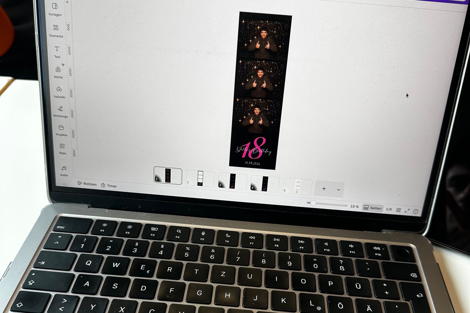 Laptop met Canva: een printontwerp als fotostrip voor een 18e verjaardag
